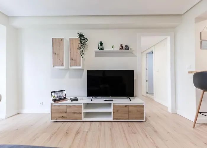 Modern In With Views *